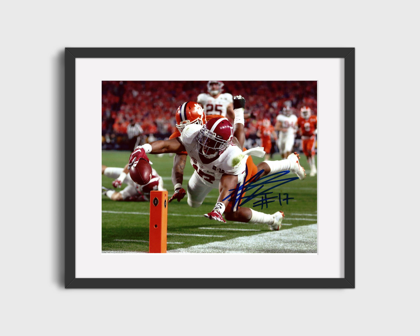 Alabama Autograph Print - Kenyan Drake Dive for Number 16 - Sixteen secured