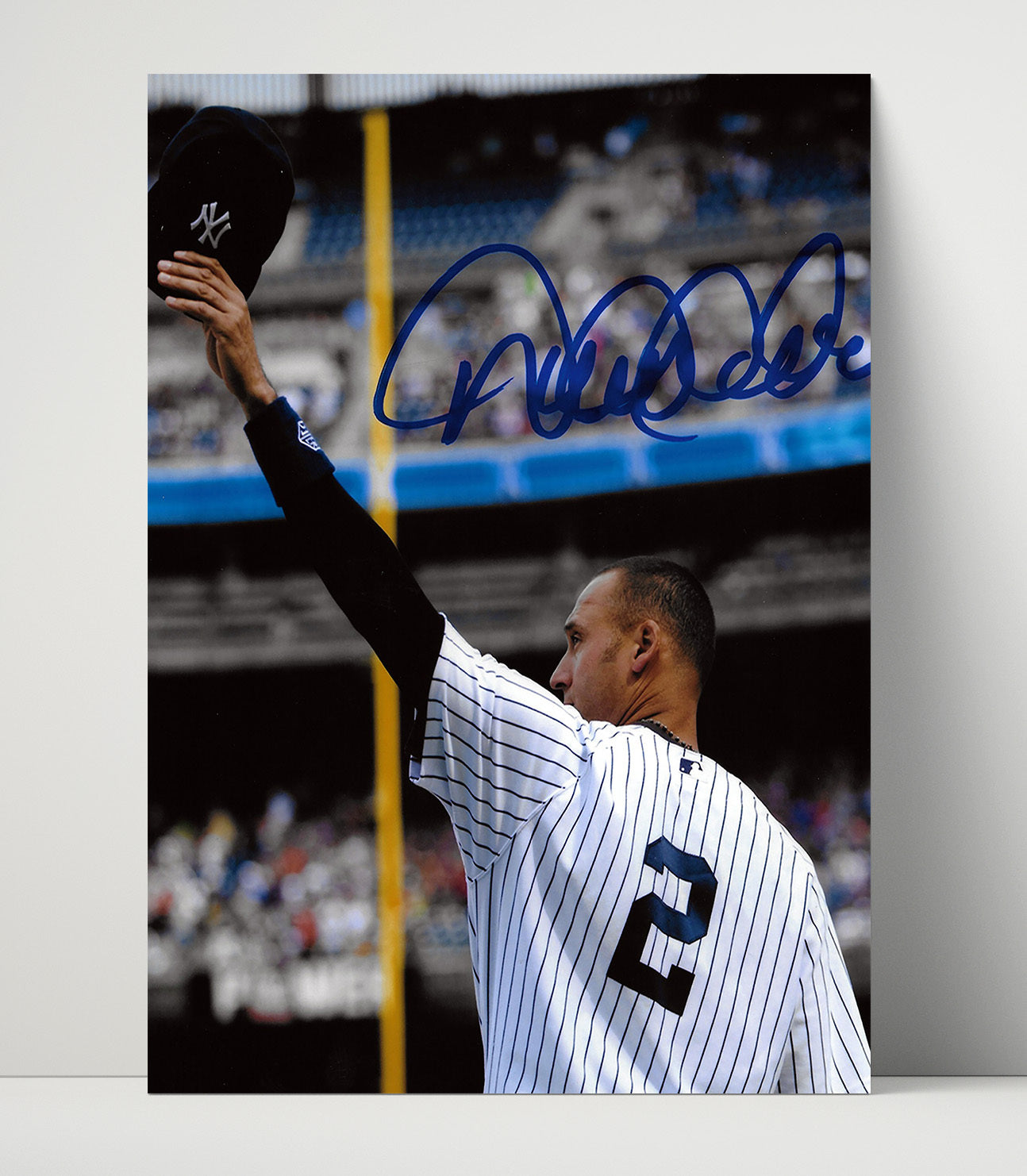 Derek Jeter - New York Baseball Captain Acknowledging Crowd Wall Art 16x20 Unframed Print wall art print – Baseball Wall Art decor
