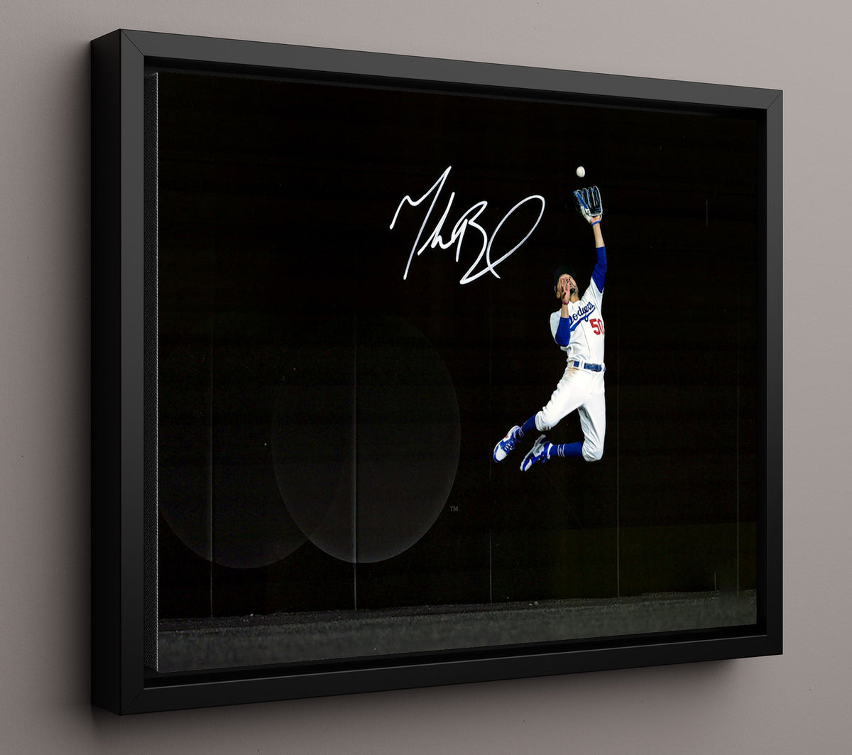 Mookie Betts - NLCS Home Run Robbery 8x10 Framed Canvas baseball wall art