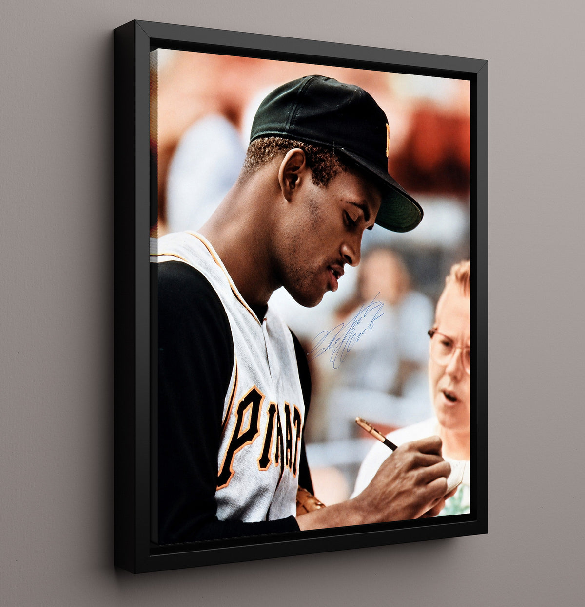 Roberto Clemente - Pittsburgh Legend Close Up Autograph Moment 8x10 Framed Canvas baseball wall art