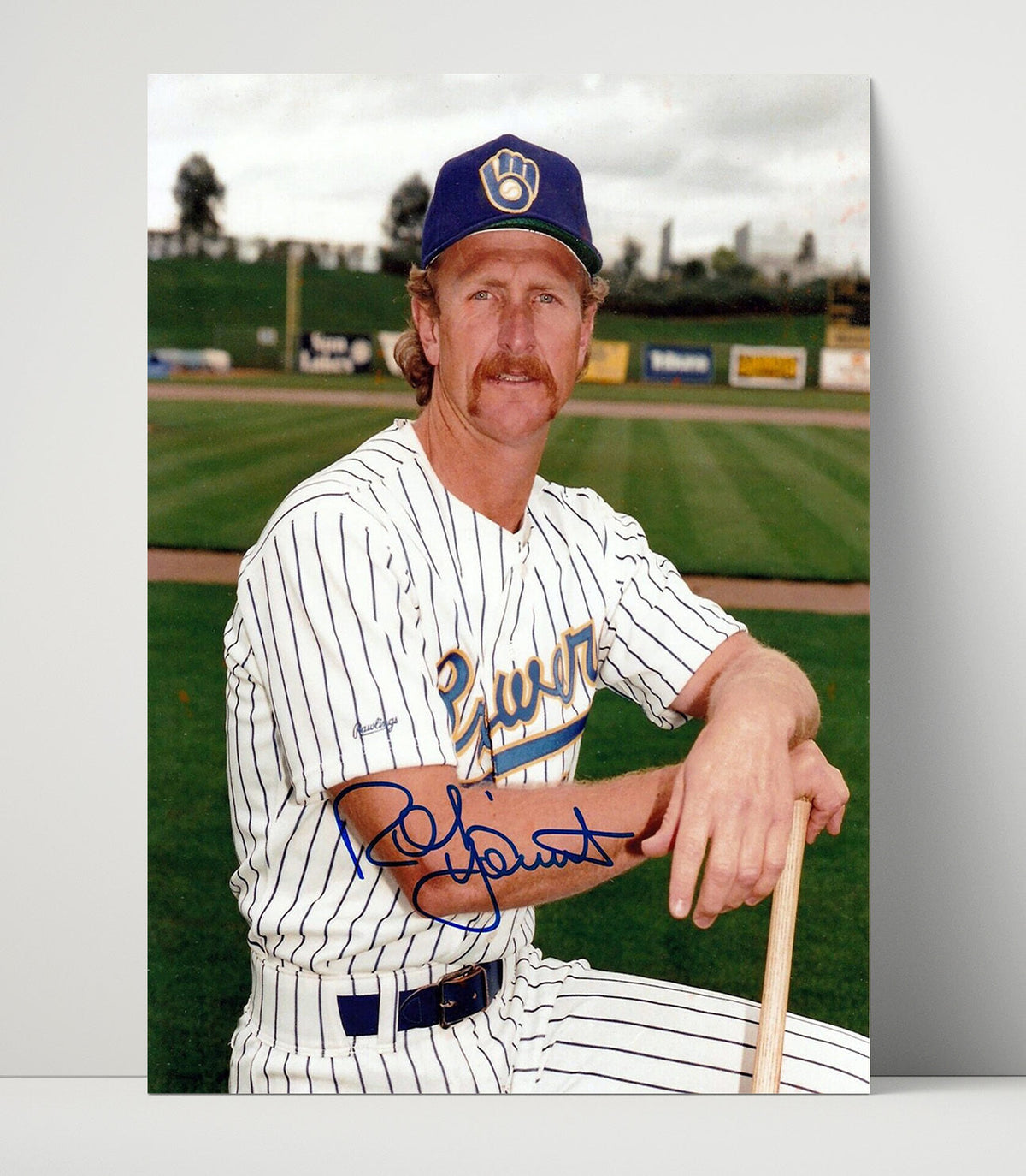 Robin Yount – Milwaukee Batting Legend unframed baseball poster print