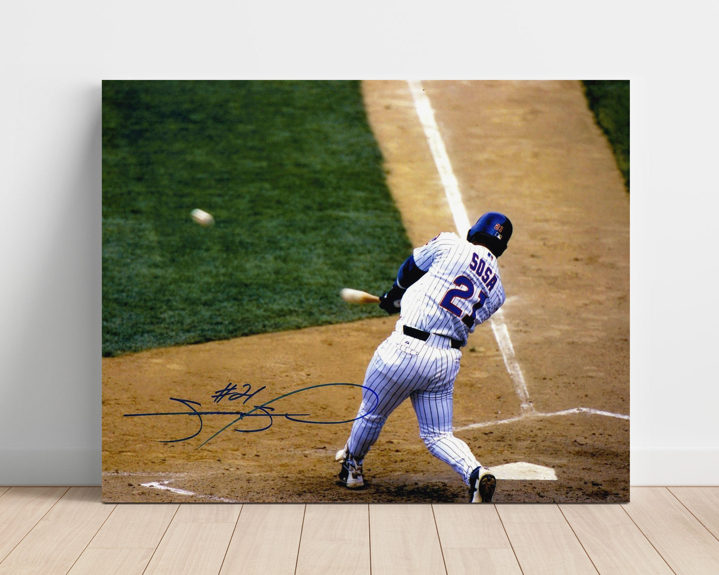 Sammy Sosa - Ball In Flight Baseball Wall Art 16x20 Unframed Print wall art print – Baseball Wall Art decor