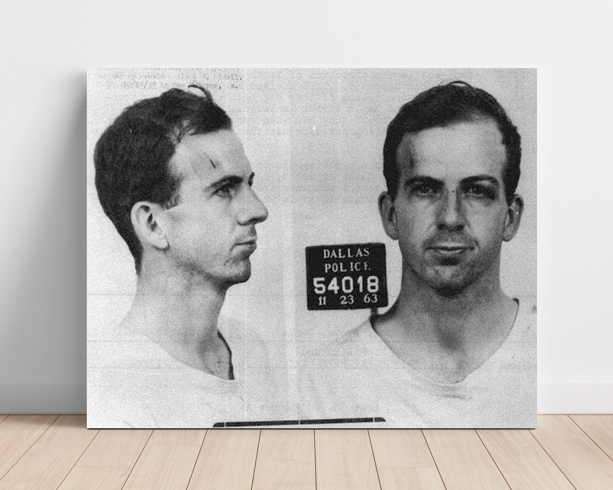 Lee Harvey Oswald – Dallas Police Arrest 1963 unframed semi-gloss poster print