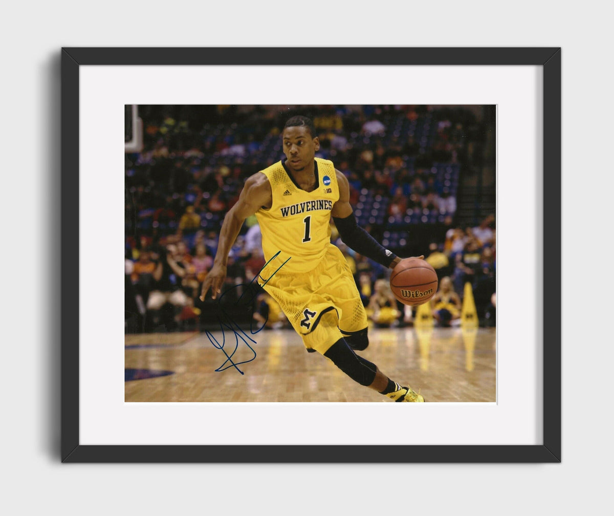 Michigan Basketball Glenn Robinson III Dribble Drive - College Basketball Framed Print