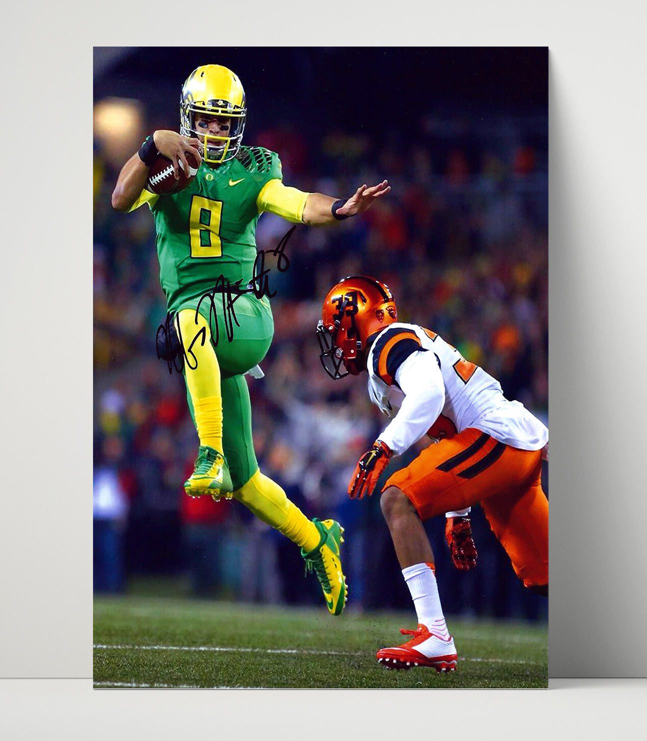 Oregon Football Marcus Mariota Airborne Leap College Football Wall Art 16x20 Unframed Print wall art print – College Football decor