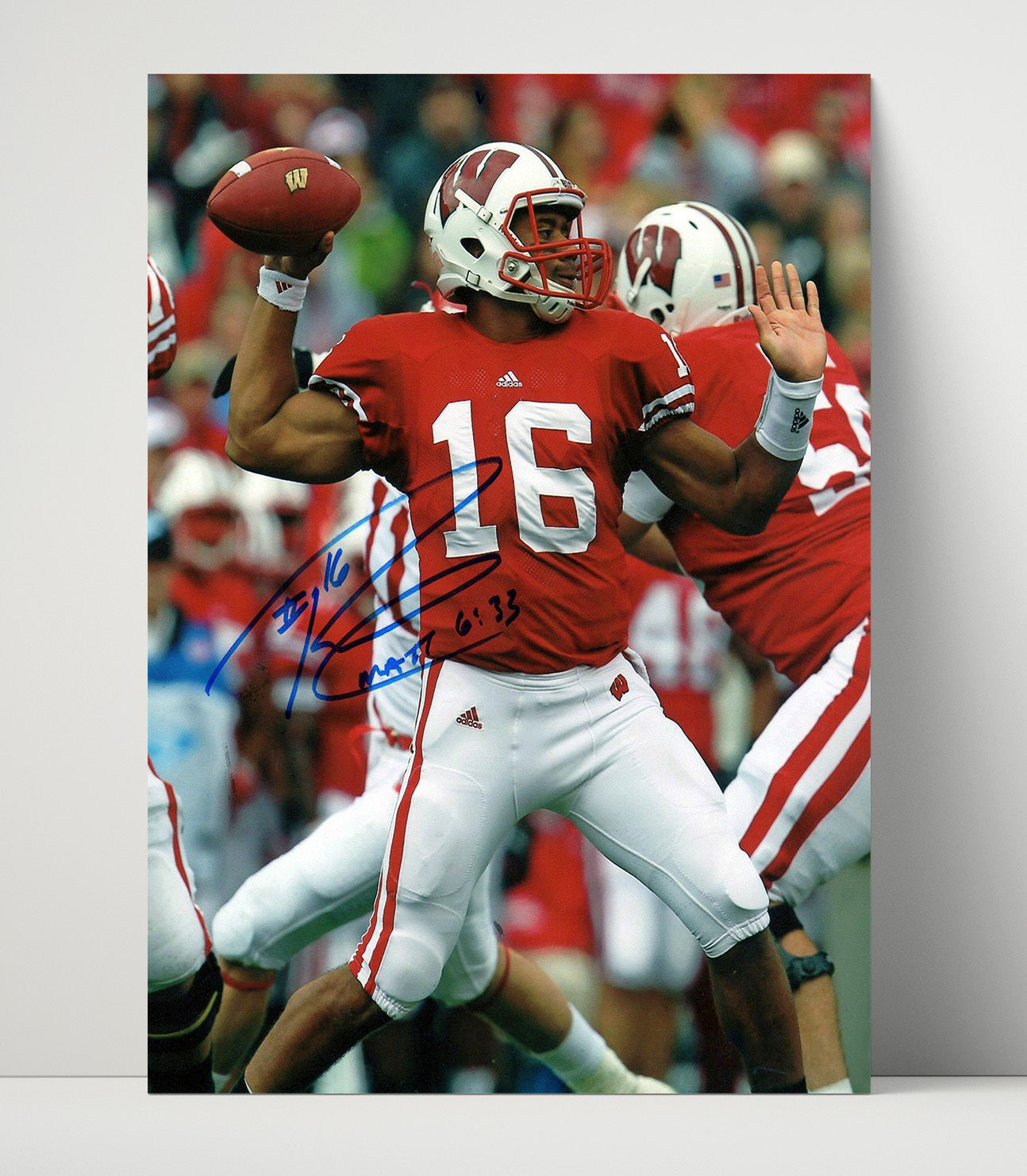 Wisconsin Football Russell Wilson Badger Bombs Away Passing Motion College Football Wall Art 16x20 Unframed Print wall art print – College Football decor