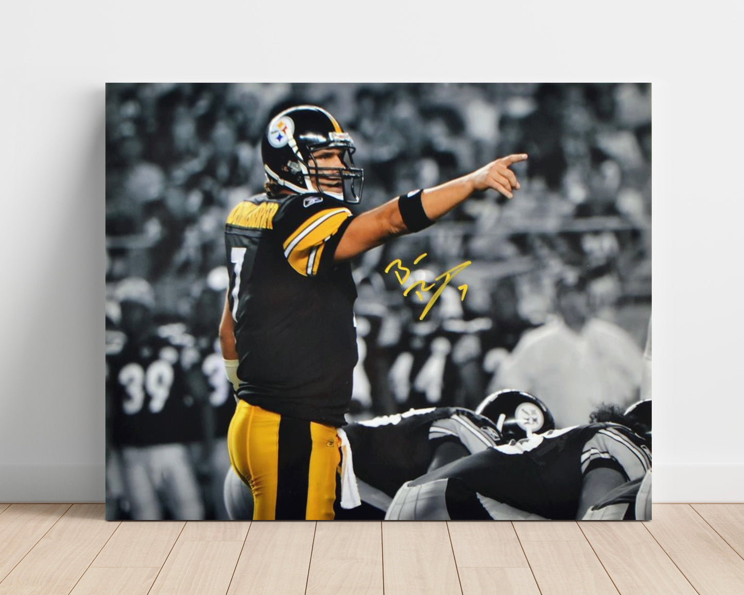 Ben Roethlisberger Pittsburgh Quarterback Pointing Play Football Wall Art Unframed 8x10 in Plastic Sleeve wall art print - Football decor