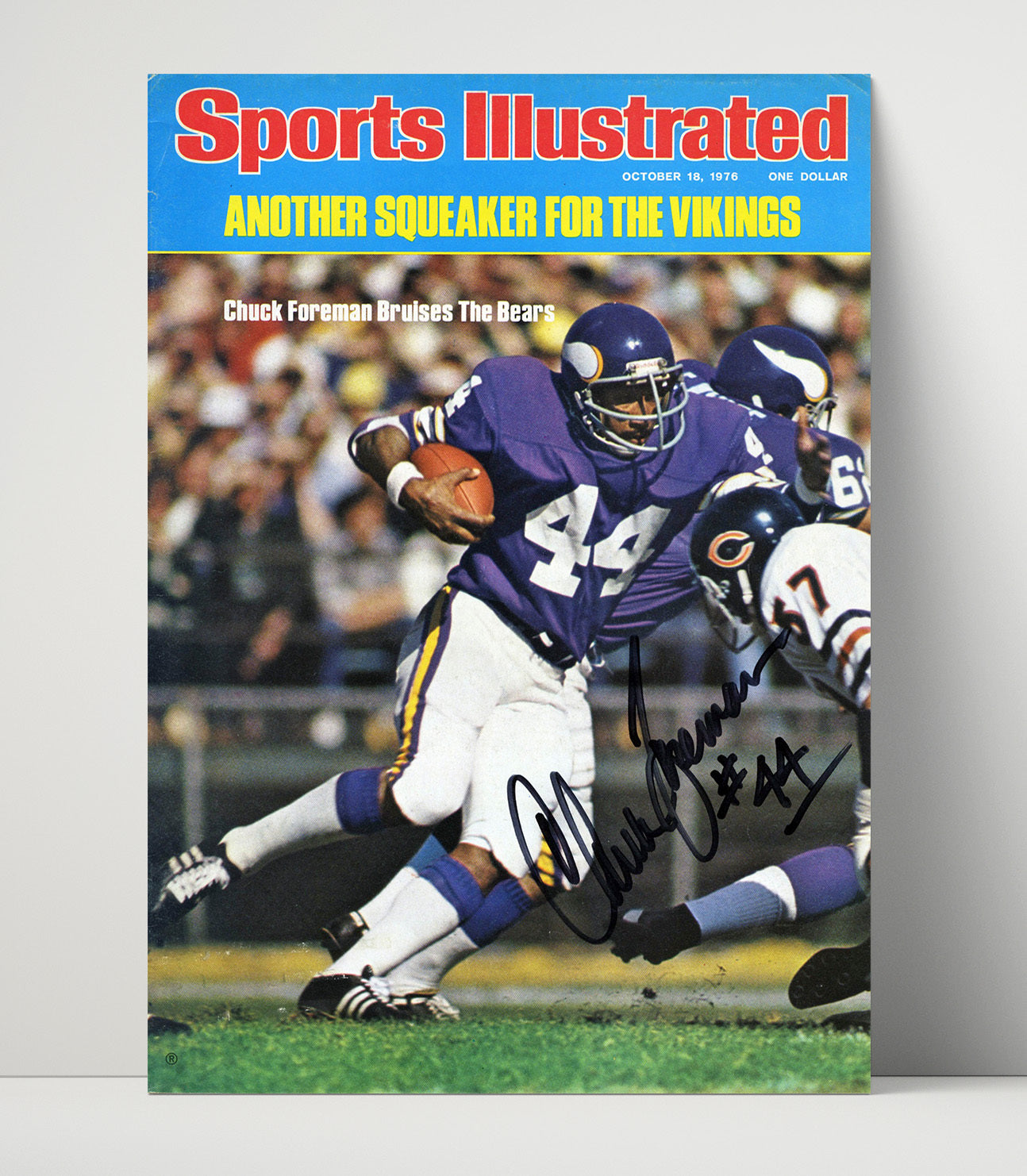 Chuck Foreman - Minnesota Football Running Through Bears 1976 SI Cover Football Wall Art - football wall art print