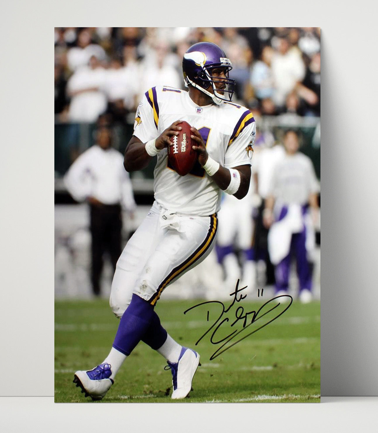Daunte Culpepper - Minnesota football Quarterback Passing Action Vintage Football Wall Art - 16x20 Unframed Print football decor