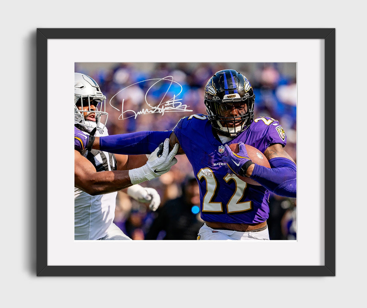 Derrick Henry - Stiff Arm Beast - Vintage Football Wall Art - Football Framed Print