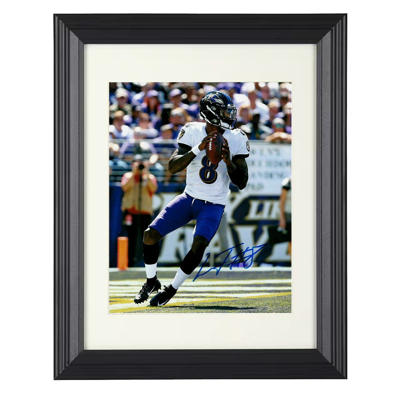 Lamar Jackson – Baltimore QB in the Pocket Preparing to Pass – 8x10 black beveled framed football wall art