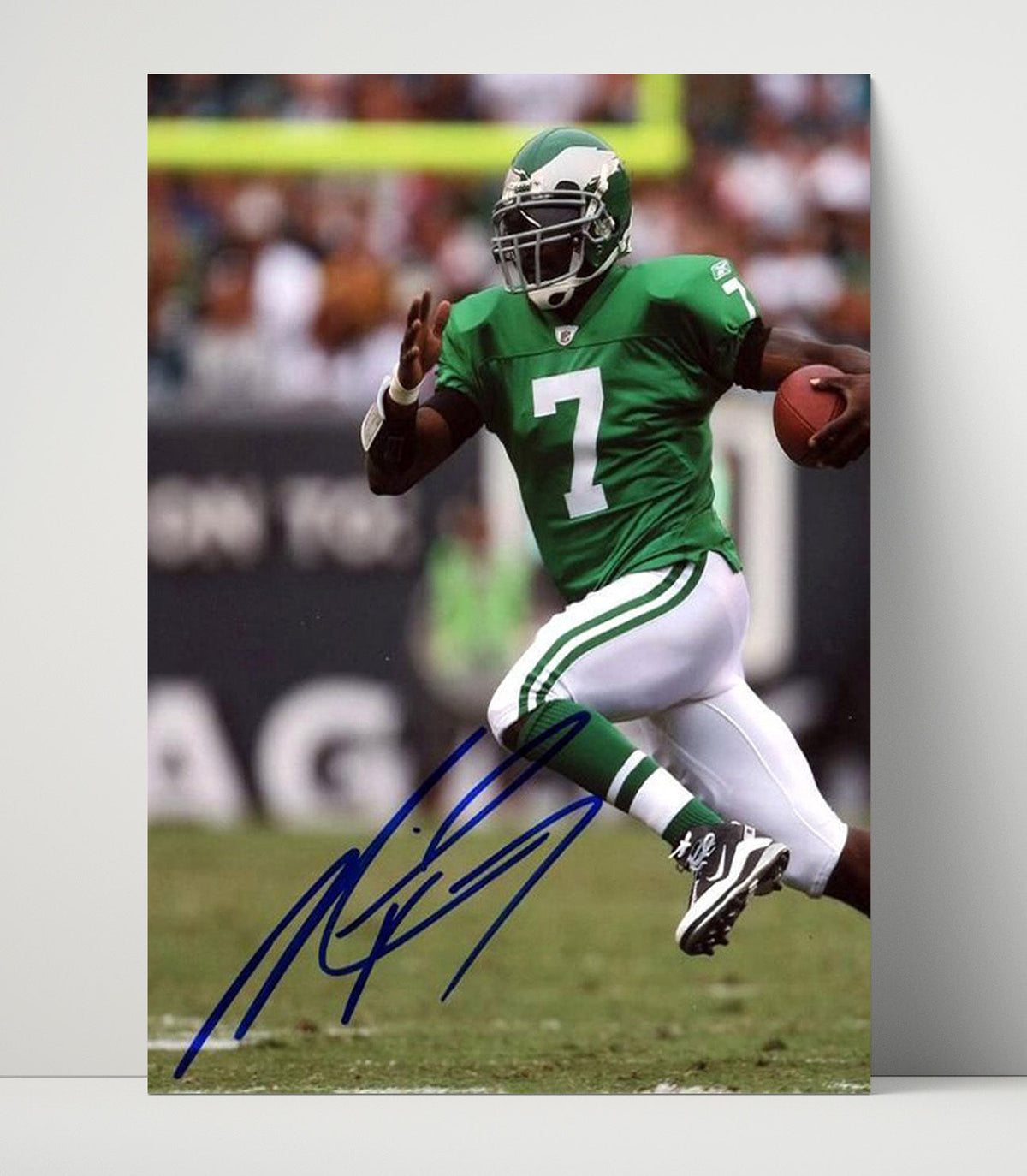 Michael Vick – Philadelphia Football QB Scramble Run unframed football poster print