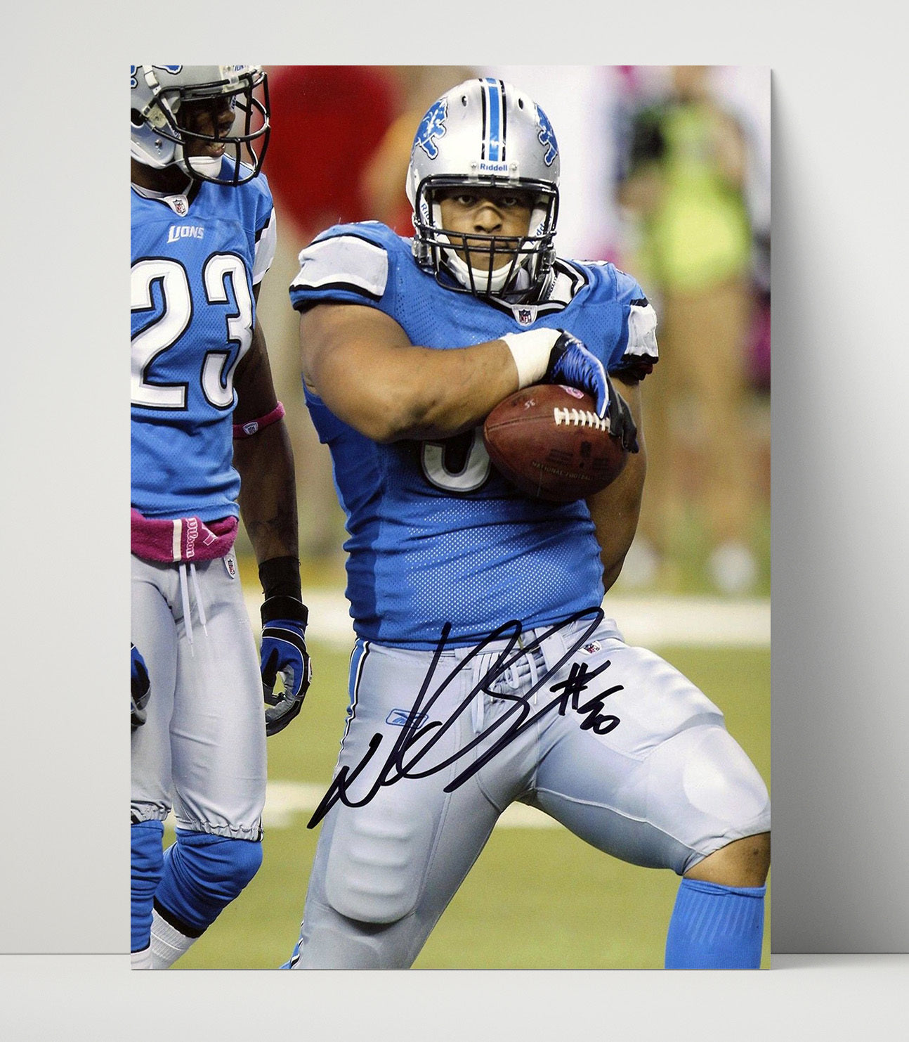 Ndamukong Suh - Detroit football Defensive Lineman Carrying Ball After Turnover Vintage Football Wall Art - 16x20 Unframed Print football decor