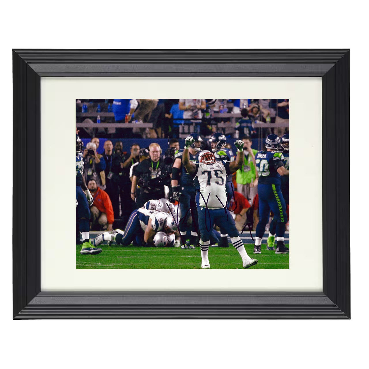 Vince Wilfork – New England Arms Raised 2015 – 8x10 black beveled framed football wall art