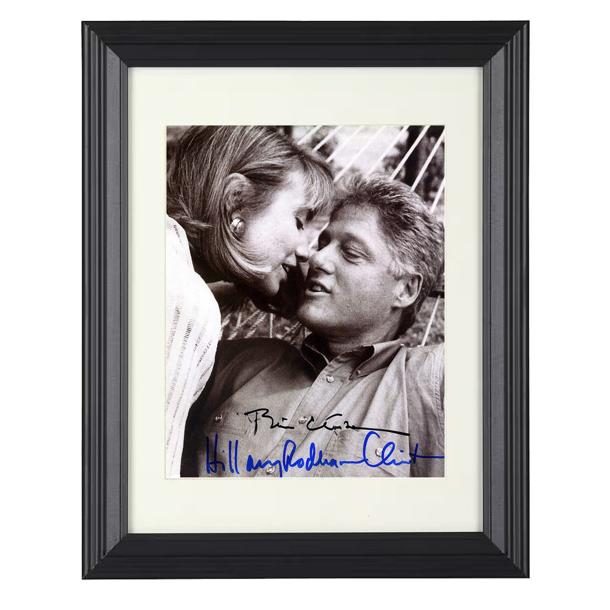 Bill Clinton and Hillary Clinton – Intimate Image Moment unframed semi-gloss poster print
