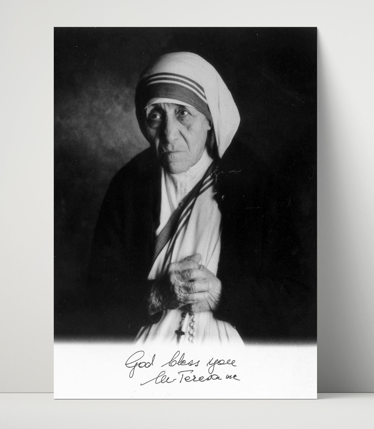 Historical - Mother Teresa - Holding Rosary Reflective Portrait History Wall Art