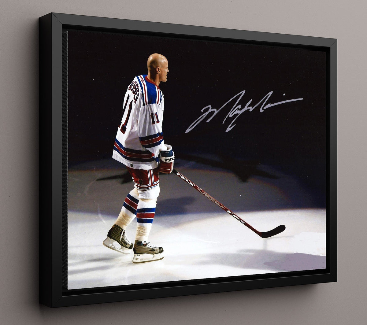 Mark Messier - New York Hockey Captain Portrait Hockey Wall Art - hockey wall art print