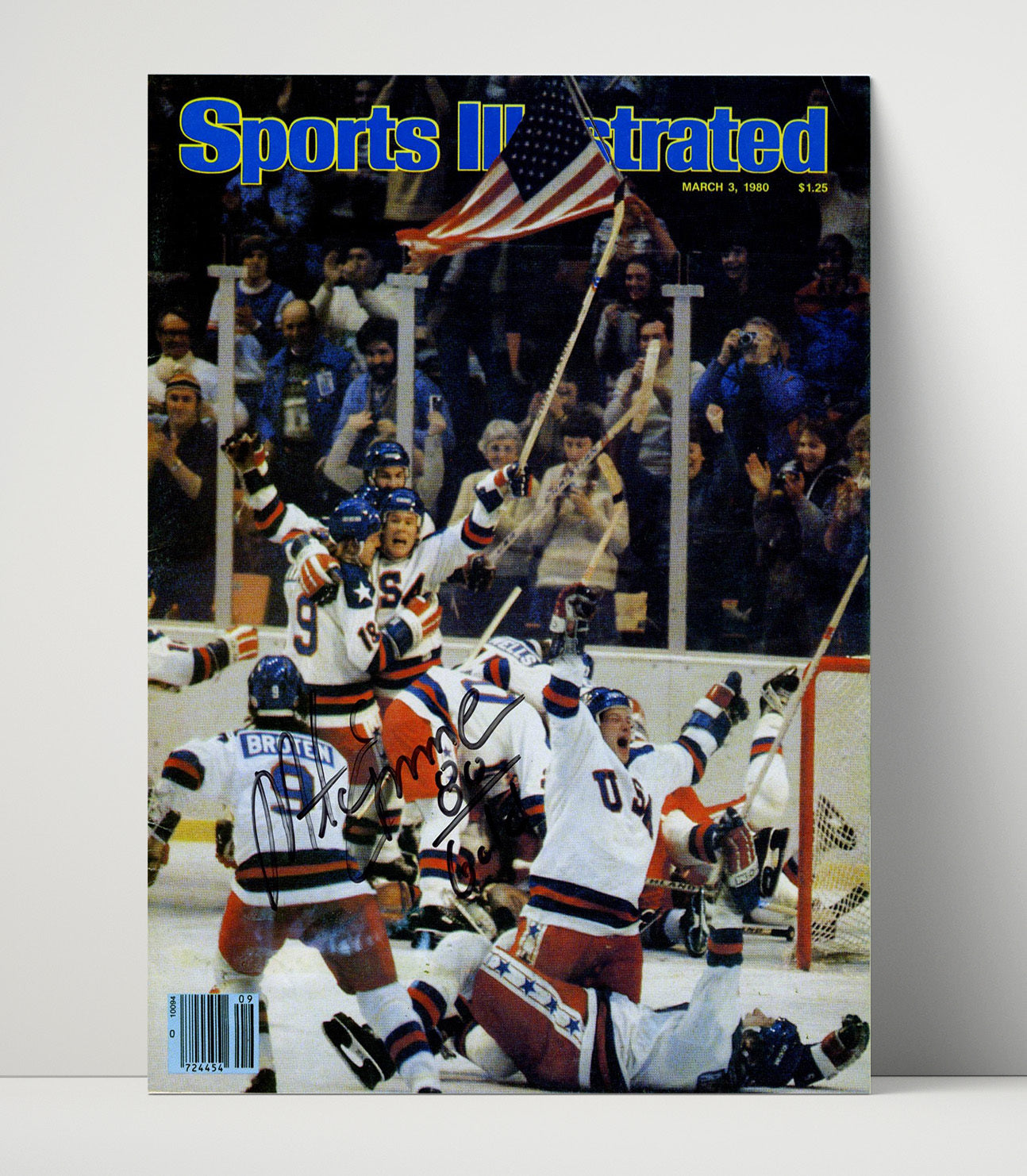 Mike Eruzione - USA Hockey Olympic Celebration 1980 Si Cover Hockey Wall Art - hockey wall art print