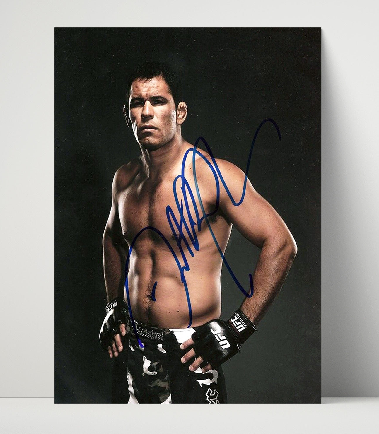 Antonio Nogueira - Studio Fighter Portrait MMA Wall Art 16x20 Unframed Print wall art print – MMA Wall Art decor