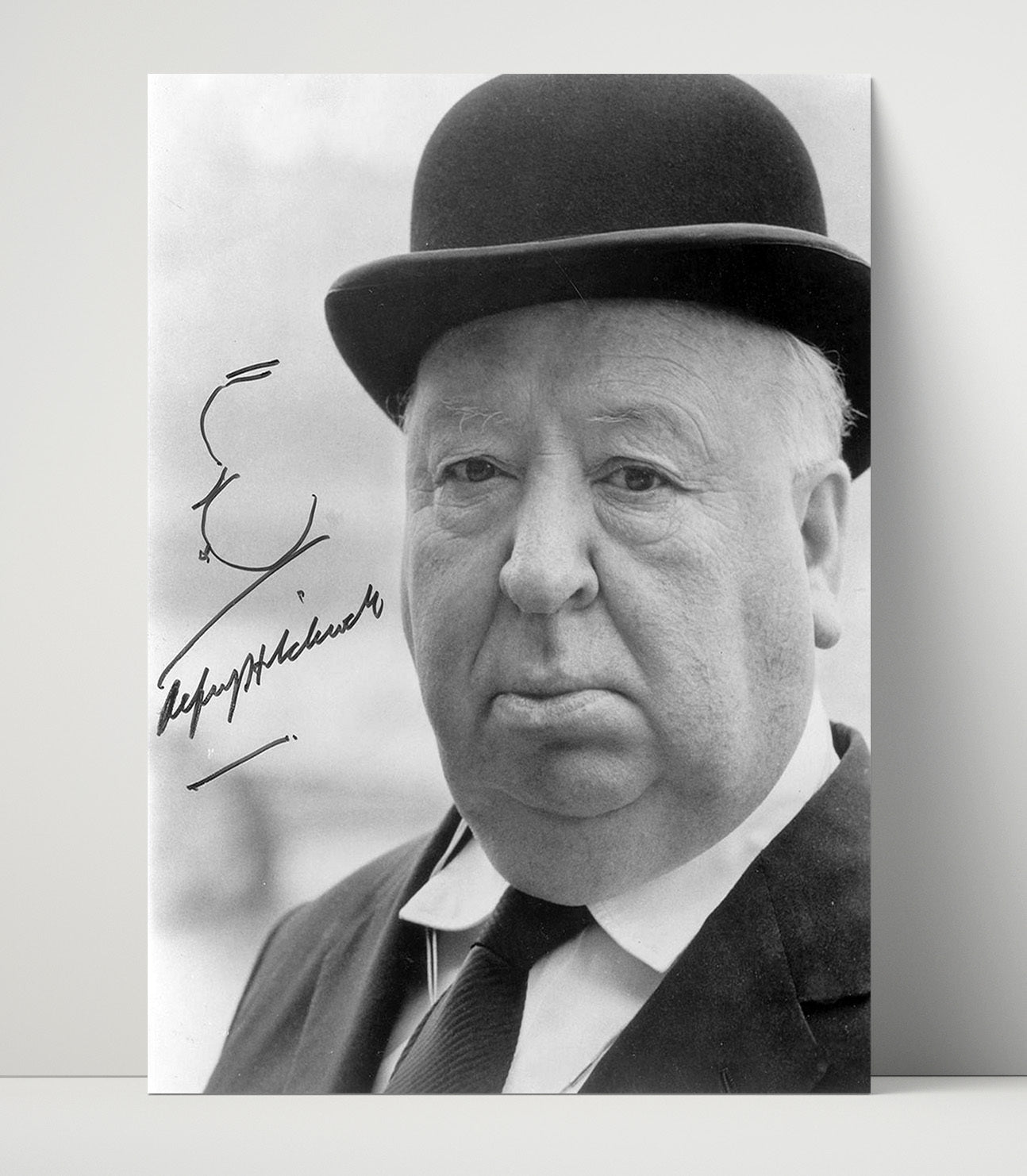 Alfred Hitchcock - The Master movie wall art 16x20 Unframed Print