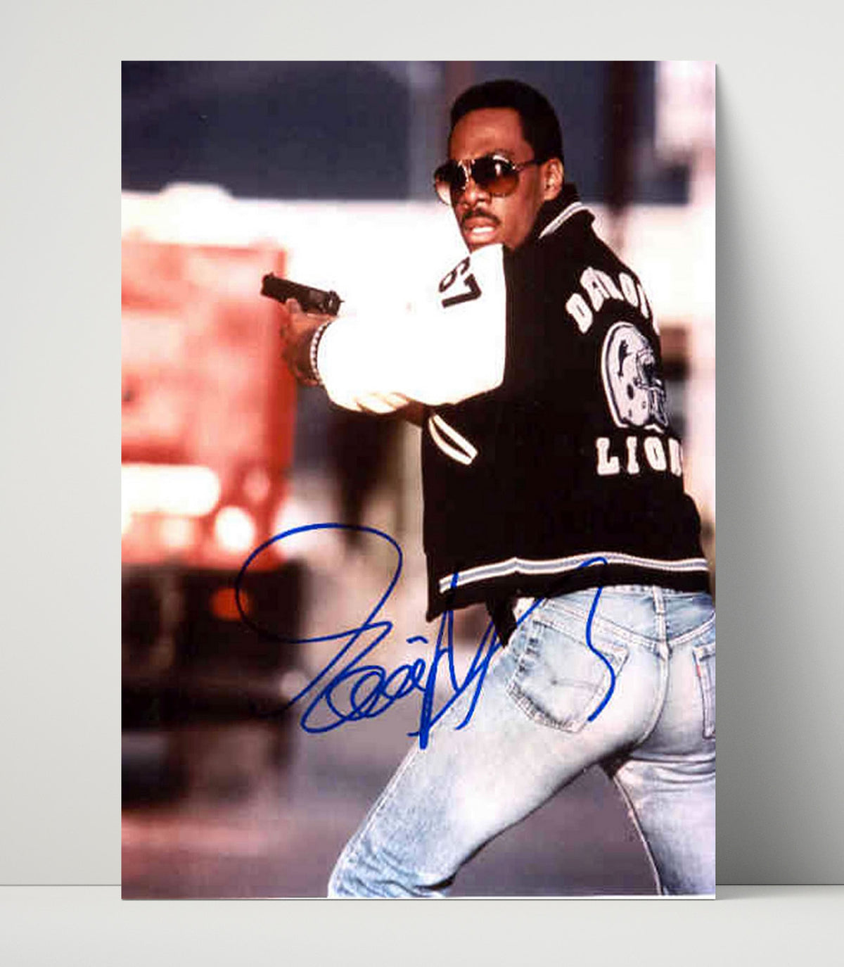 Beverly Hills Cop - Eddie Murphy - Axel Foley - Detroit Cop Showdown movie wall art 16x20 Unframed Print
