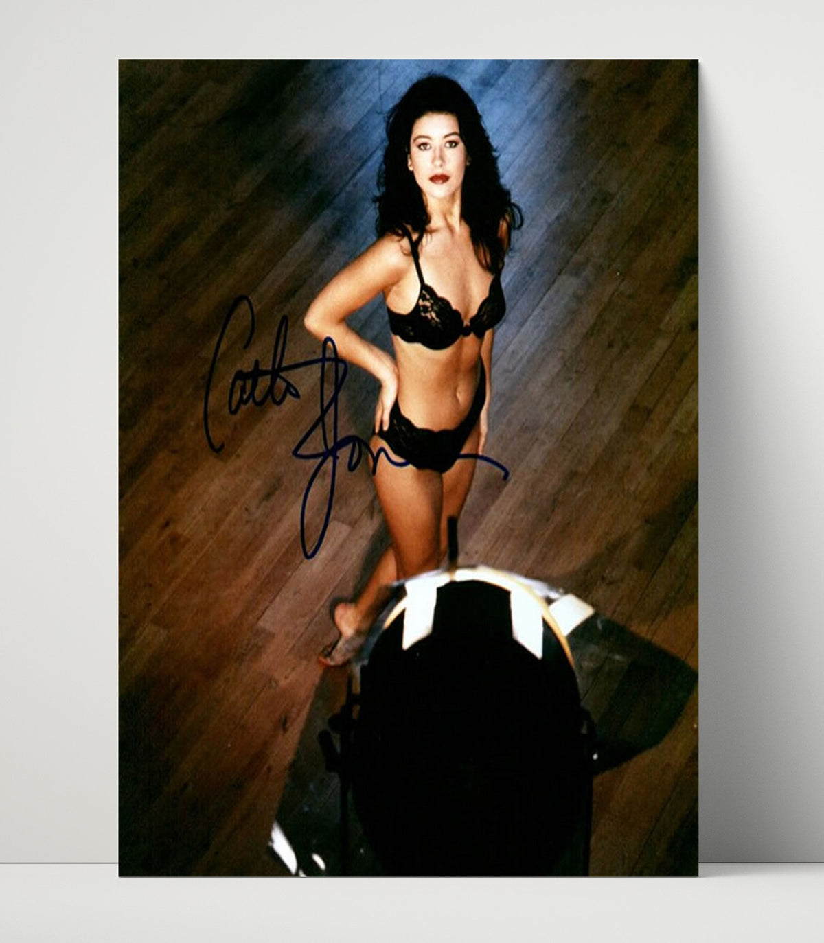 Catherine Zeta-Jones - Hollywood Actress Black Lace Studio Glamour movie wall art 16x20 Unframed Print