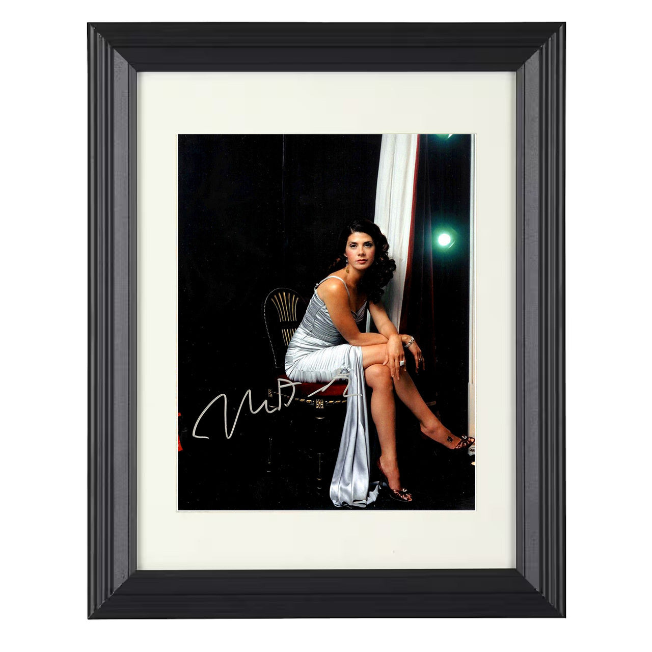 Marisa Tomei – Elegant Silver Seated Spotlight Look – 8x10 black beveled framed movie wall art