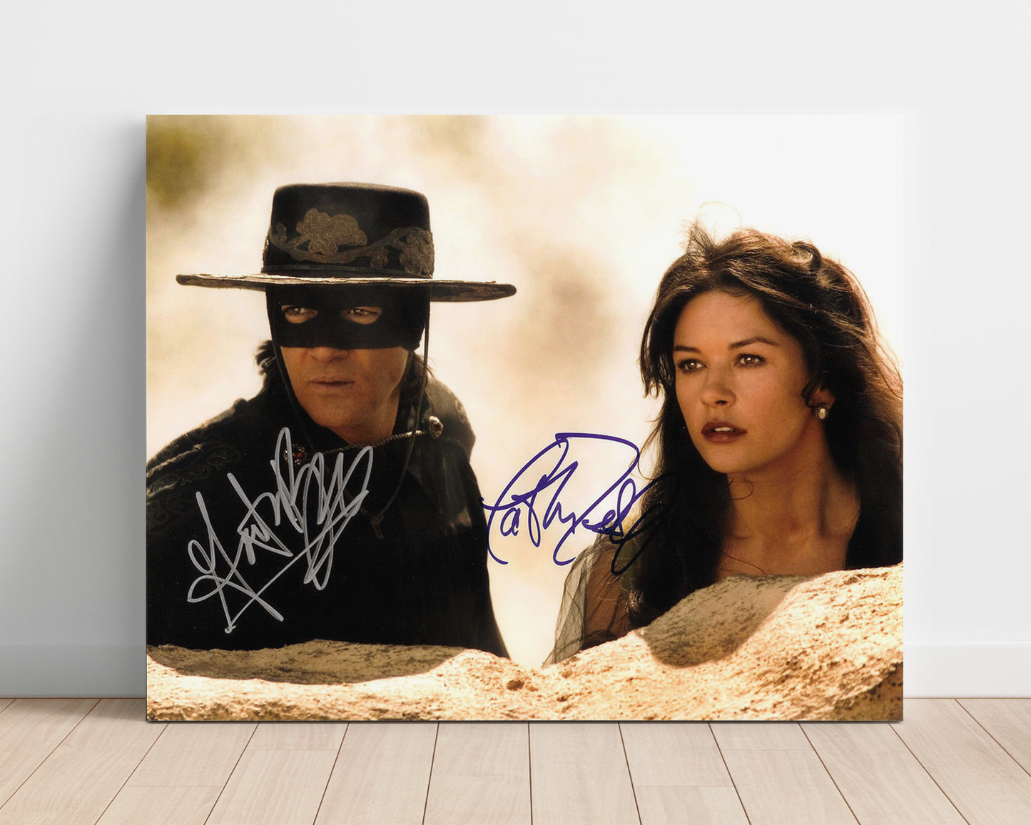 The Mask of Zorro - Antonio Banderas - Zorro - and Catherine Zeta-Jones - Elena - Desert Standoff movie wall art 16x20 Unframed Print