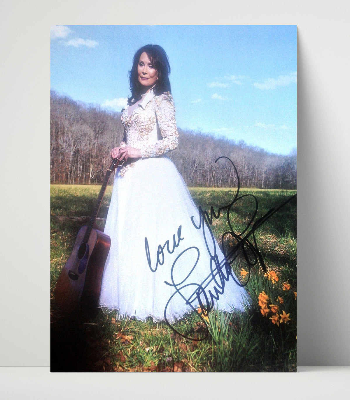 Loretta Lynn – Coal Miner’s Daughter unframed semi-gloss poster print