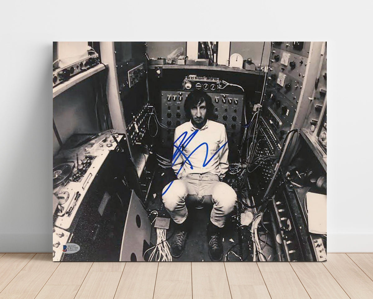 Pete Townshend – The Who’s Windmill Guitar Hero unframed semi-gloss poster print