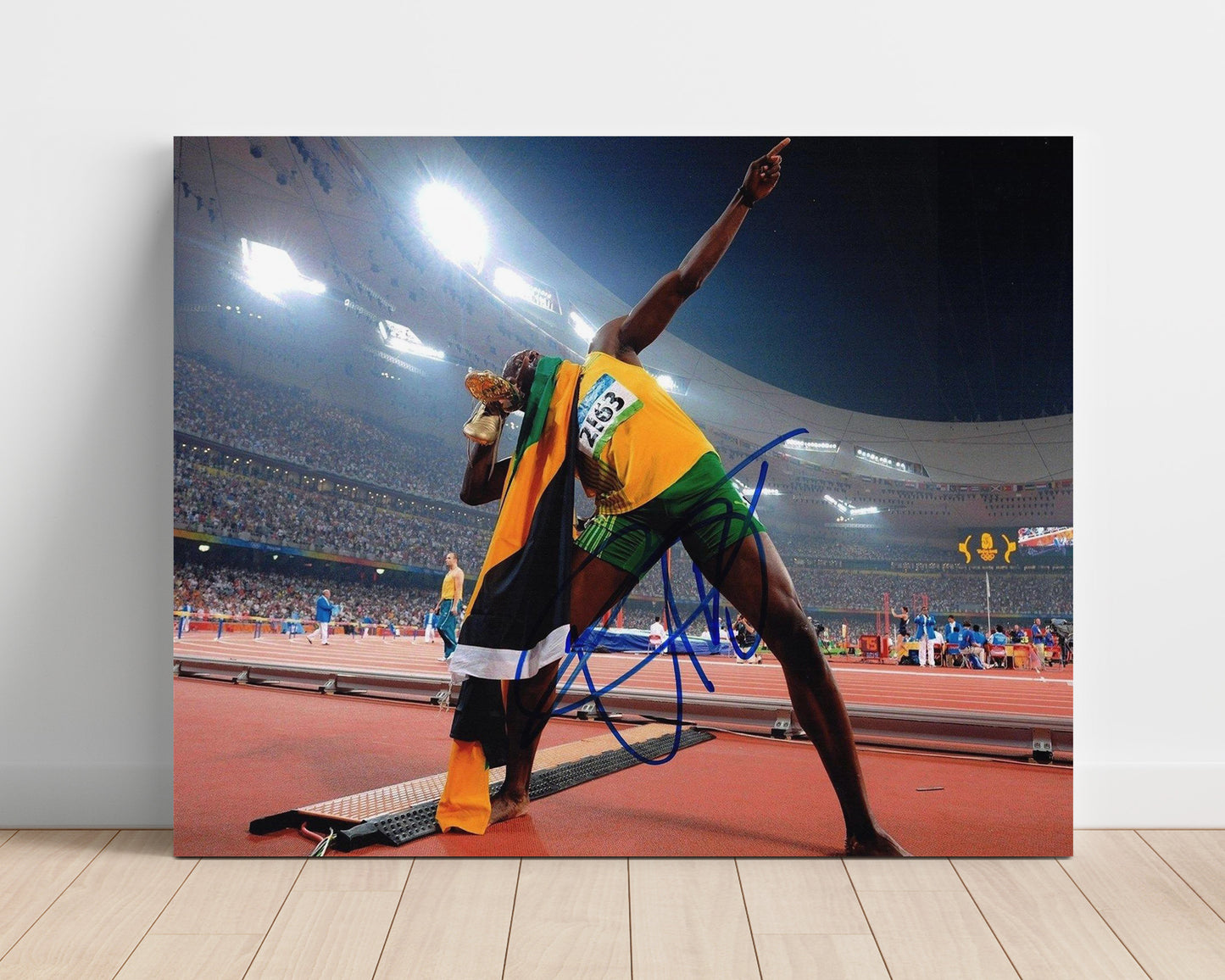 Usain Bolt - Track Victory Pose Olympic Wall Art 16x20 Unframed Print wall art print – Olympic Wall Art decor