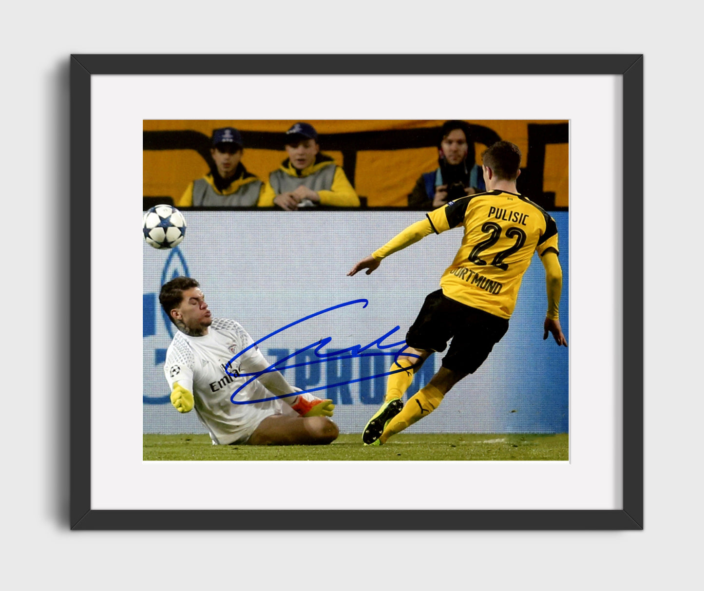 Christian Pulisic Borussia Dortmund Shot Past Goalkeeper Scoring Moment - Gallery Frame soccer wall art