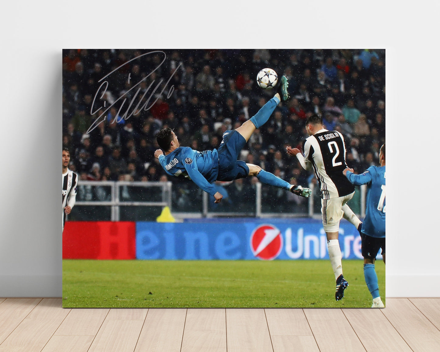 Cristiano Ronaldo Real Madrid Champions League Bicycle Kick Goal Soccer Print 16x20 Unframed Print soccer wall art print – Soccer Prints decor