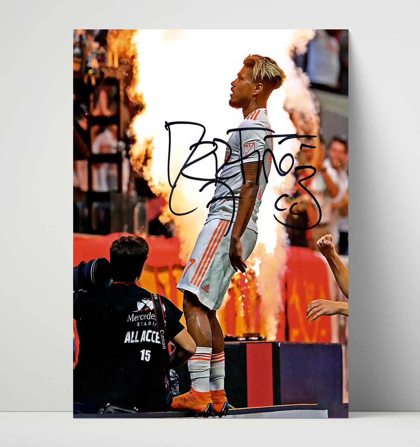 Josef Martinez Atlanta United Fire Goal Celebration Print Spotlight Soccer Print 16x20 Unframed Print soccer wall art print – Soccer Prints decor