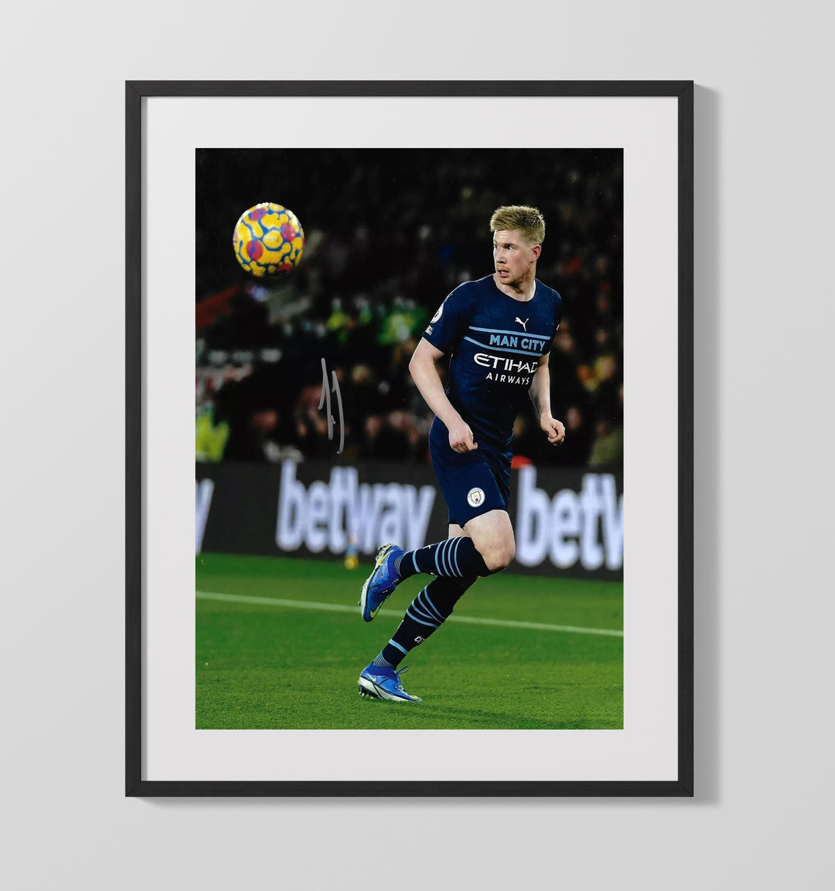 Kevin De Bruyne Manchester City Midfield Maestro Passing Moment - Gallery Frame soccer wall art