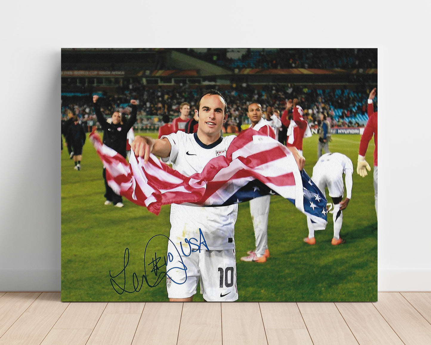 Landon Donovan USA Flag Celebration Victory Soccer Print 16x20 Unframed Print soccer wall art print – Soccer Prints decor