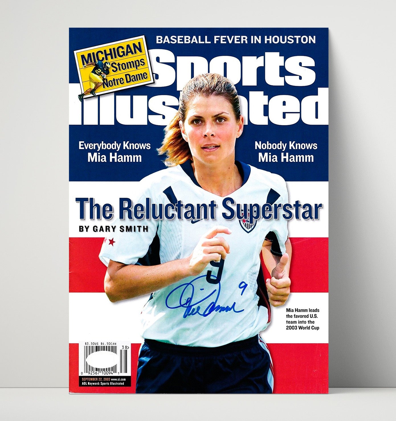Mia Hamm USA SI Cover Reluctant Superstar 2003 Soccer Print 16x20 Unframed Print soccer wall art print – Soccer Prints decor