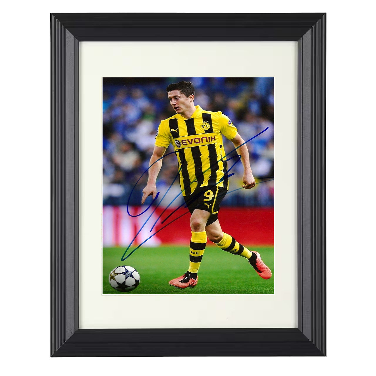 Robert Lewandowski – Dortmund UCL Striker Run 8x10 matted black framed soccer wall art