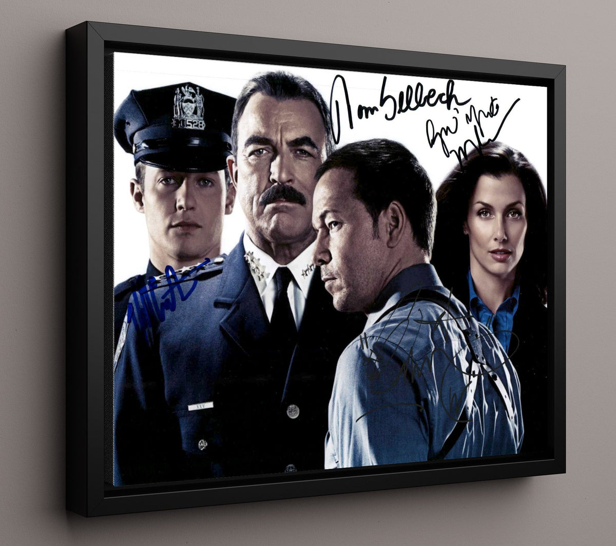Blue Bloods - Tom Selleck (Frank Reagan) Ensemble Cast Police Drama - Framed Canvas television wall art