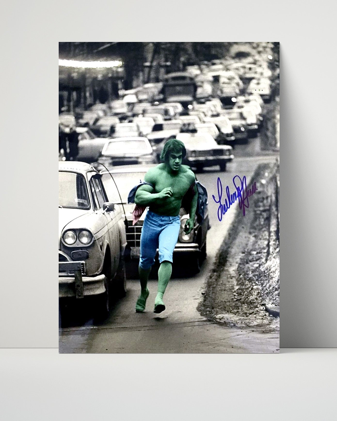 Incredible Hulk - Lou Ferrigno Hulk Running Through City Street - Vintage Television Wall Art - 16x20 Unframed Print wall art print - television decor