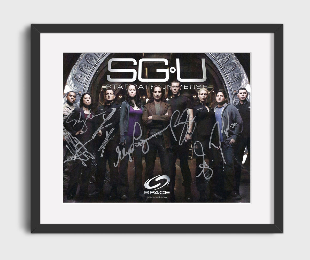 Stargate Universe - Robert Carlyle (Dr. Nicholas Rush) Ensemble Cast Gate Room - Gallery Frame television wall art