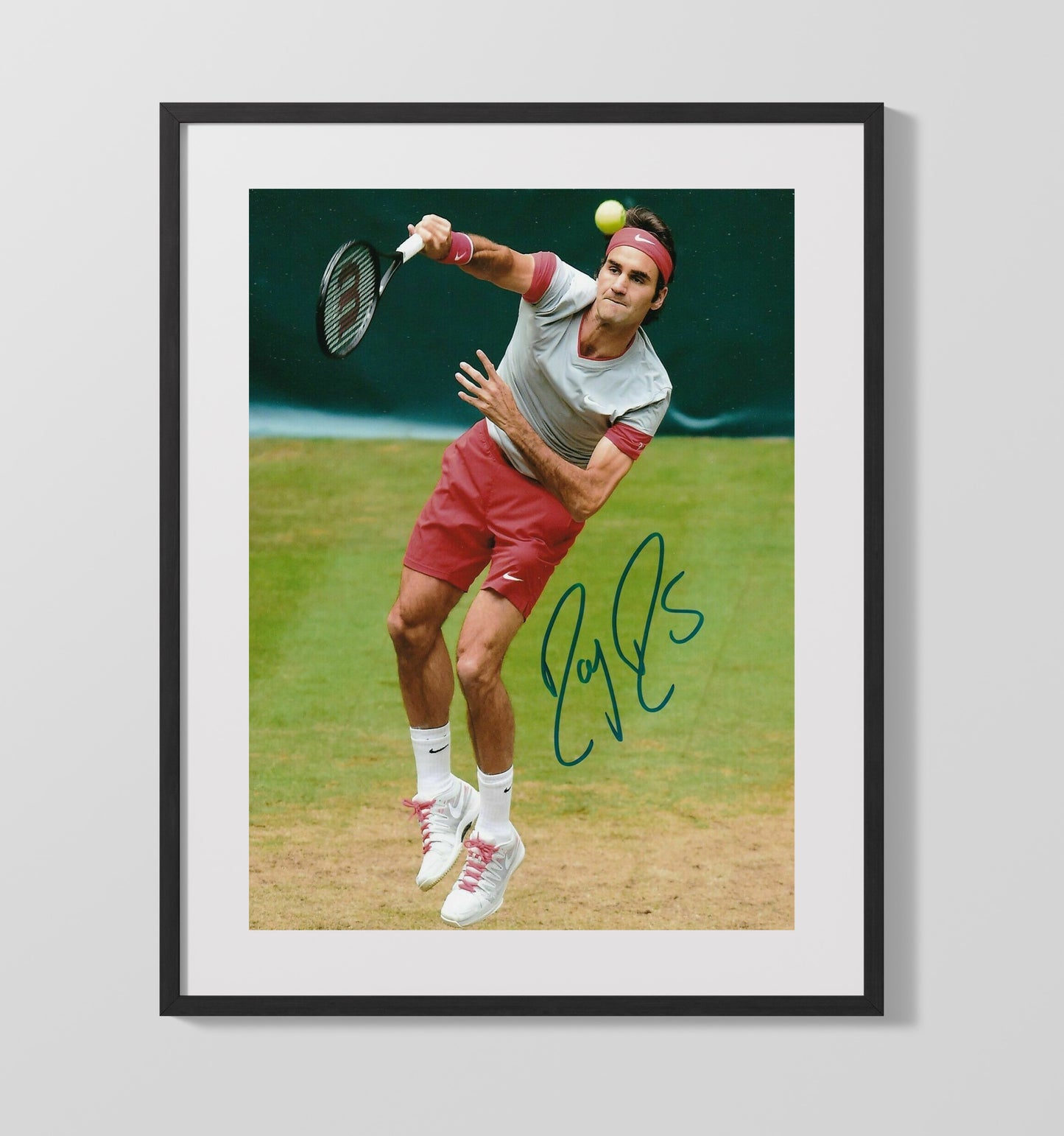 Roger Federer - Grass Court Serve Motion Vintage Tennis Wall Art - 20x24 Canvas