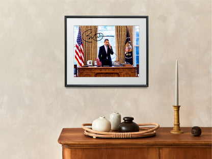 16x20 Framed Barak Obama Autograph Promo Print - Oval Office - vintageframedprints.com