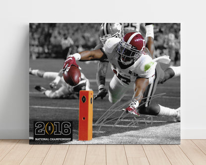 Alabama Autograph Print - Kenyan Drake Dive for Number 16 Spotlight - Reach of glory