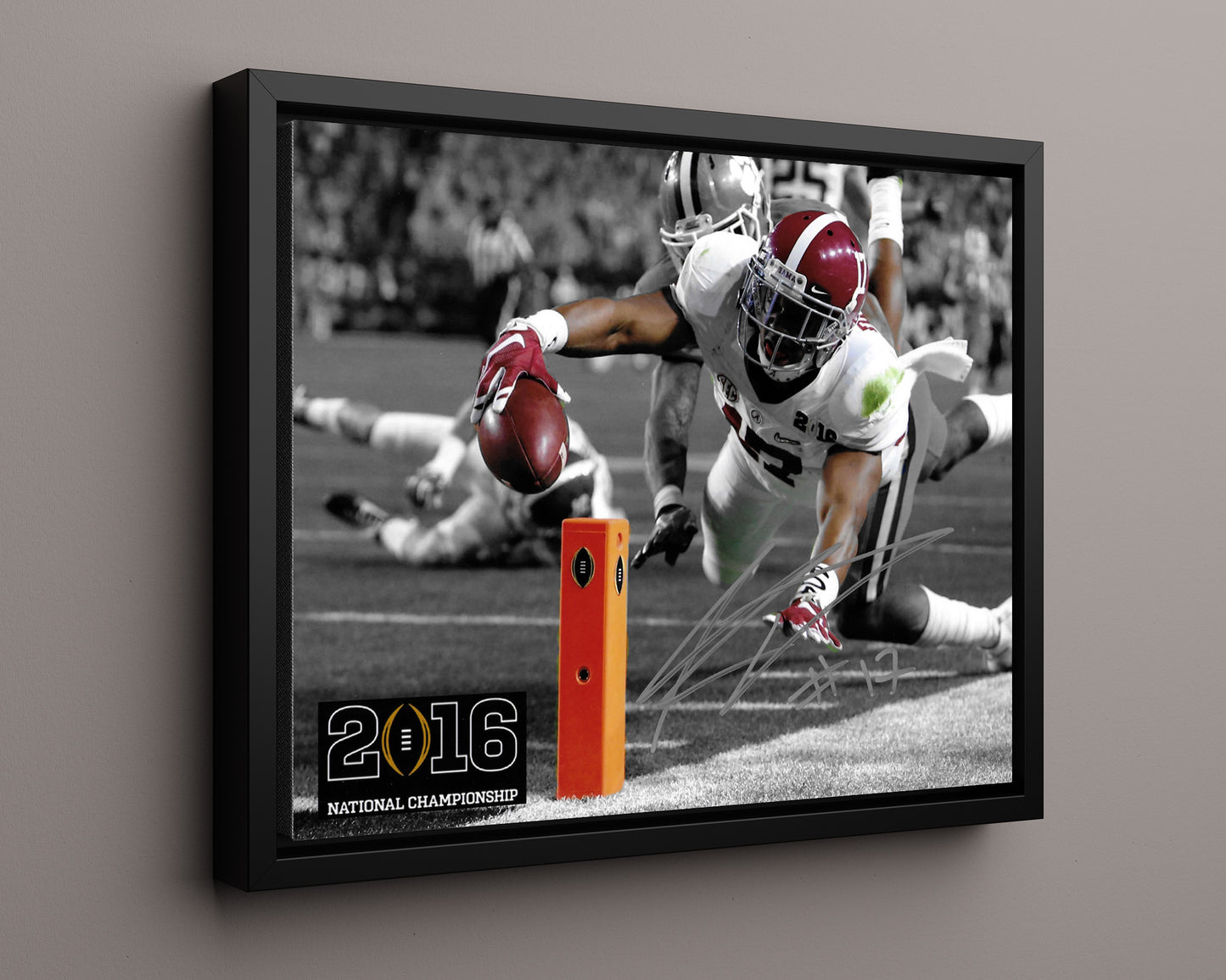 Alabama Autograph Print - Kenyan Drake Dive for Number 16 Spotlight - Reach of glory
