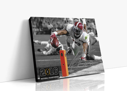 Alabama Autograph Canvas - Kenyan Drake Dive for Number 16 Spotlight - Reach of glory