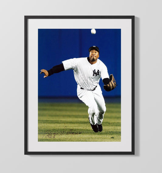 Bernie Williams - Diving Catch Under Night Sky 8x10 Canvas baseball wall art
