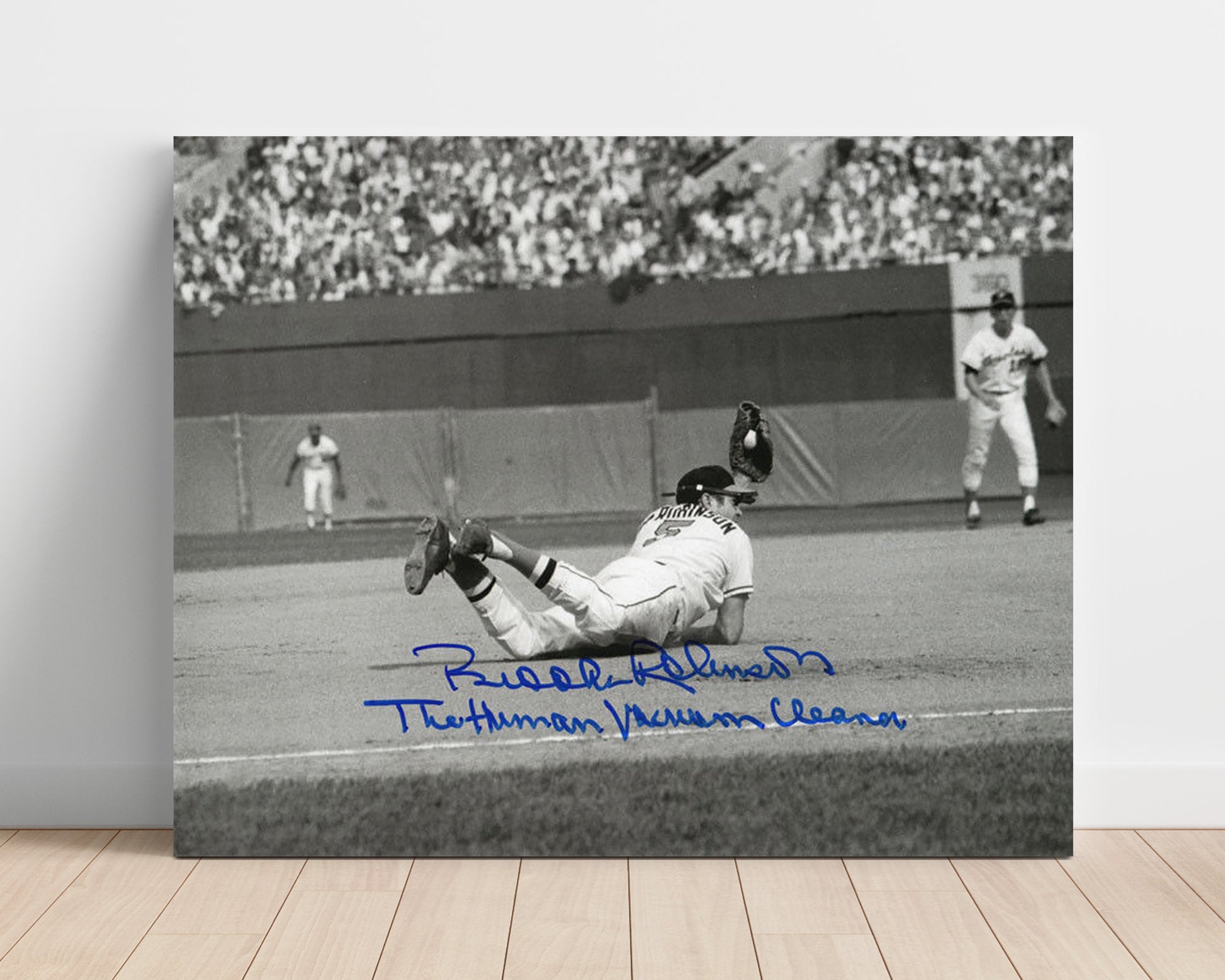 Brooks Robinson - Classic Black and White Baseball Wall Art 16x20 Unframed Print wall art print – Baseball Wall Art decor