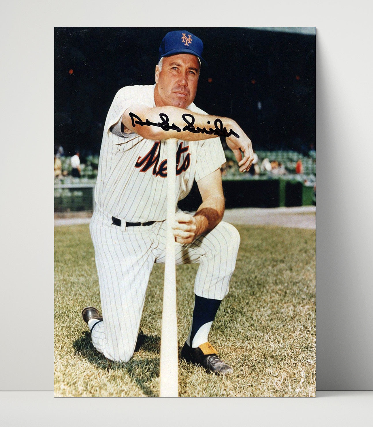 Duke Snider - New York Baseball Bat Pose Wall Art 16x20 Unframed Print wall art print – Baseball Wall Art decor