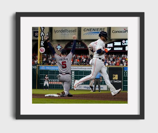 Freddie Freeman - Final Out Celebration 8x10 Canvas baseball wall art